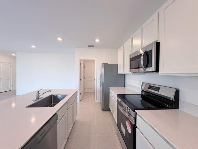 Building Photo - 2740 Lookout Rdg Rd