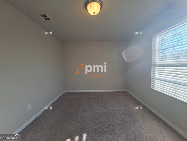 Building Photo - 731 Cole Dr