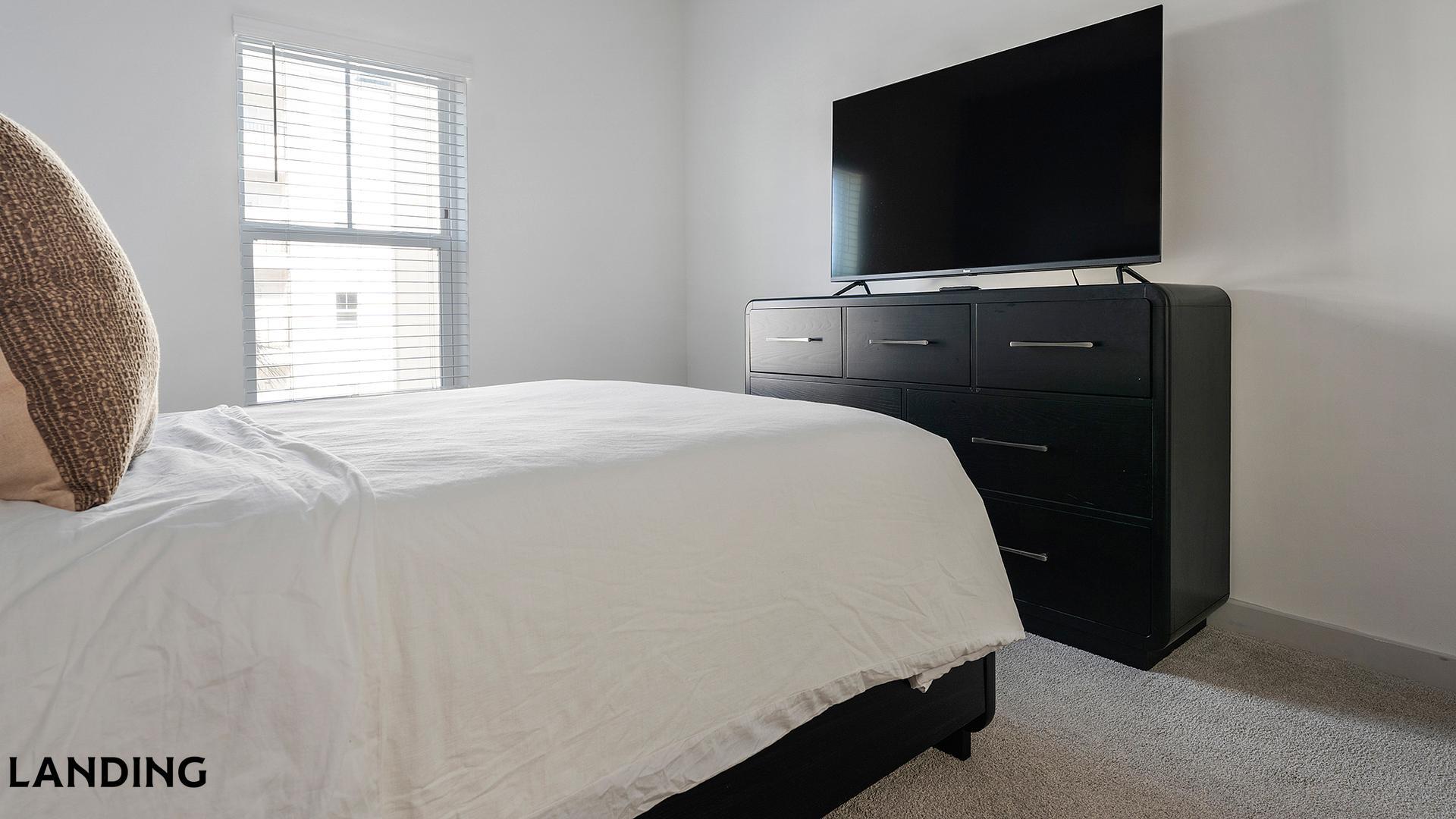 Building Photo - 6000 Front St