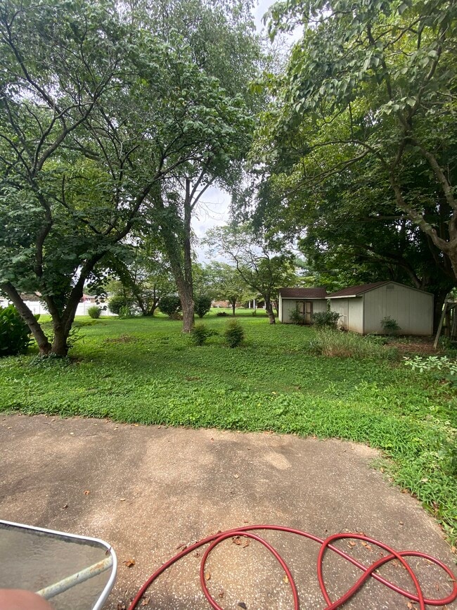 Building Photo - 1823 Grider Pond Rd