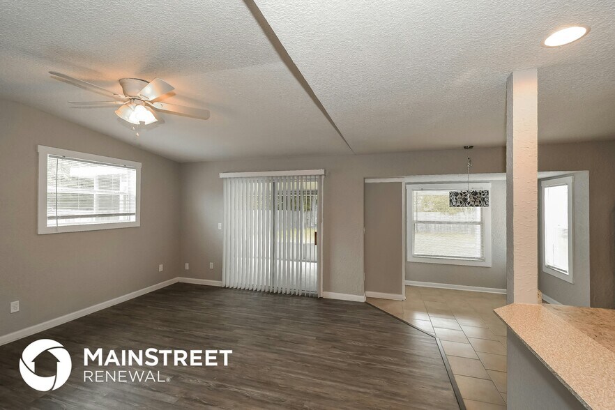 Building Photo - 7525 Pheasant Run Dr