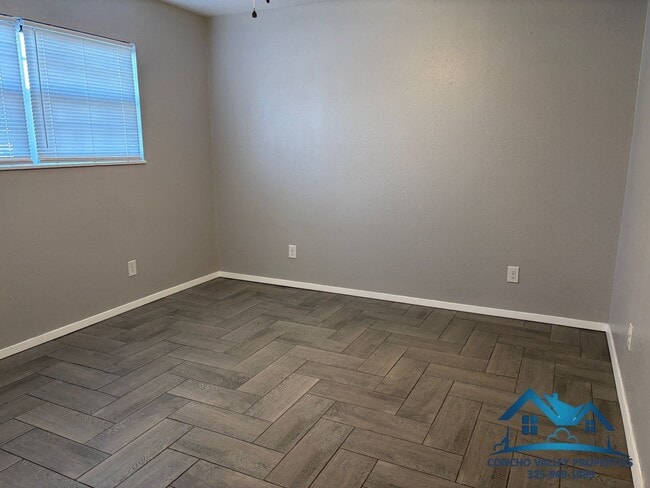 Building Photo - For Rent - 3 Bed/ 1.5 Bath near Fannin Elementary