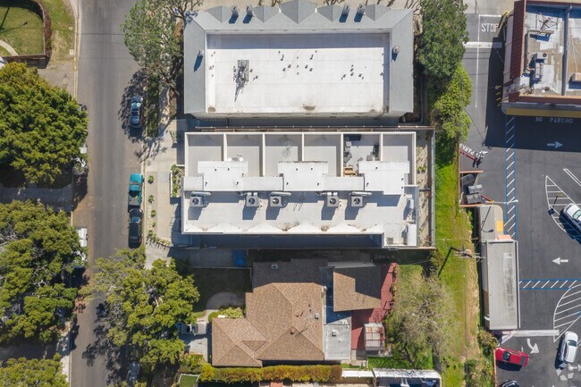 Aerial Photo - 3475 Bentley Ave
