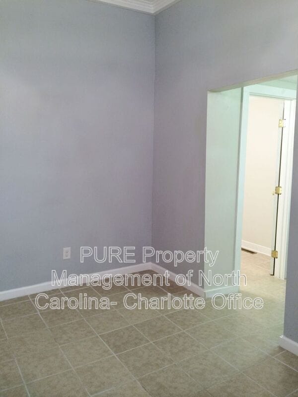 Building Photo - 179 Booker Dr SW
