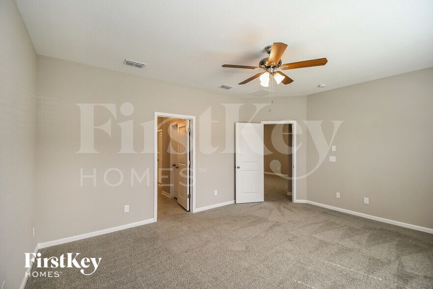 Building Photo - 75344 Fox Cross Ave