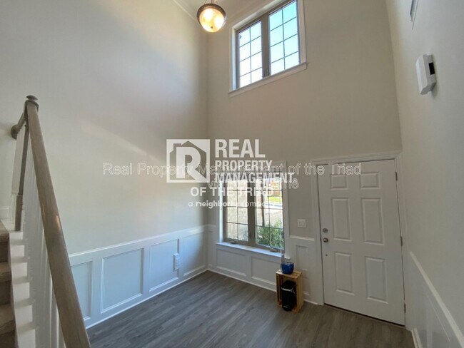 Building Photo - 4332 Holstein Dr