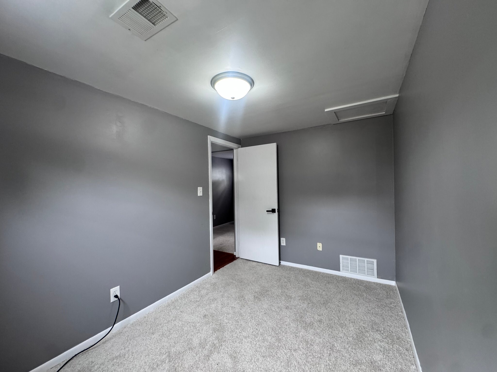 Building Photo - 3175 Culbertson Ave