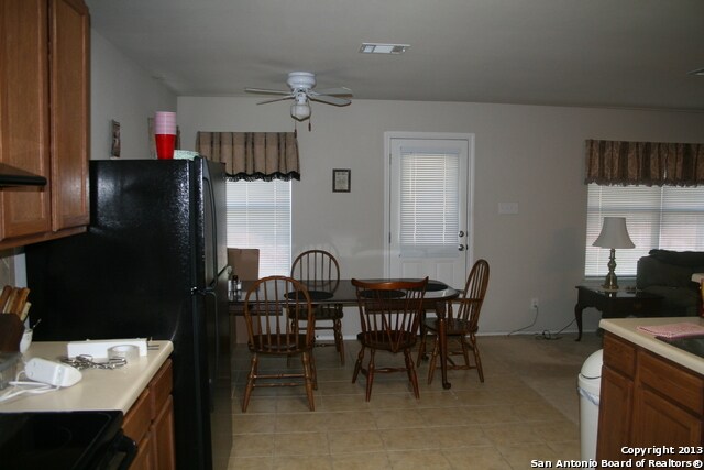 Building Photo - 136 Rattlesnake Way