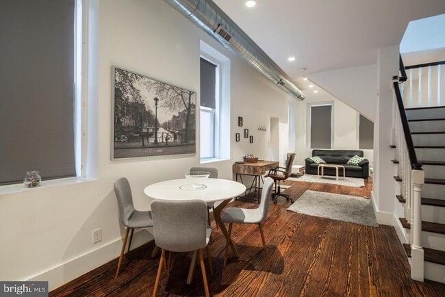 Building Photo - 126 N 3rd St