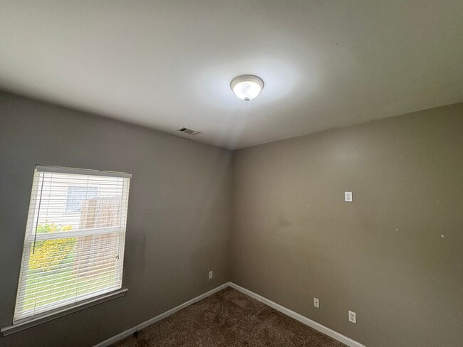 Building Photo - 5287 Promenade Dr