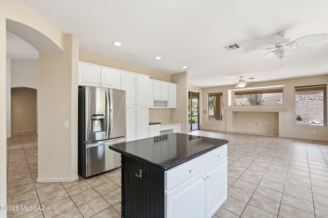 Building Photo - 38994 S Windwood Dr