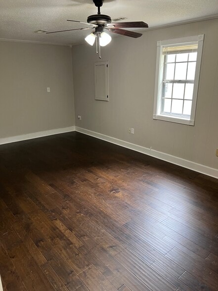 Building Photo - 455 Ruby Johnson Dr