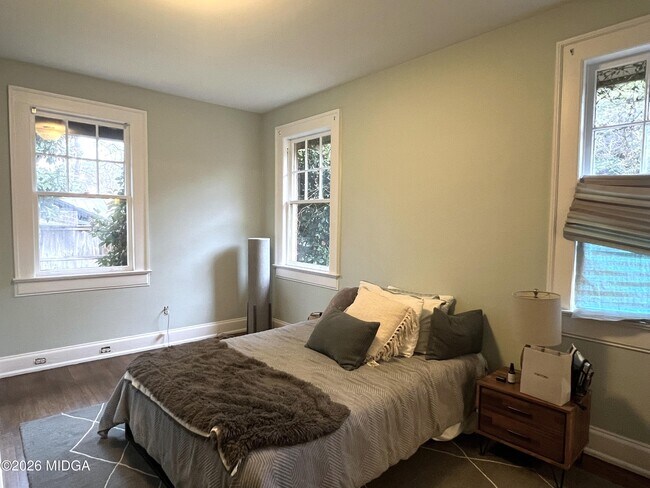 Building Photo - 171 Calloway Dr