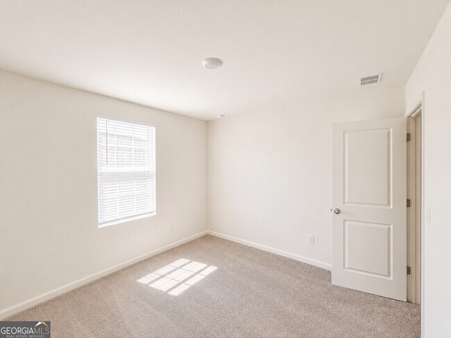 Building Photo - 125 CHESAPEAKE BAY Dr N