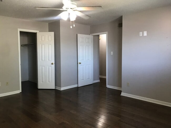 Building Photo - CENTRAL BOSSIER TOWNHOME NEAR I20