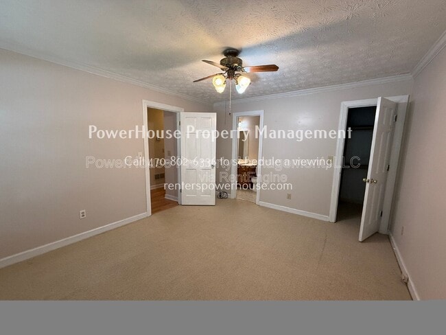 Building Photo - 3209 Henderson Walk