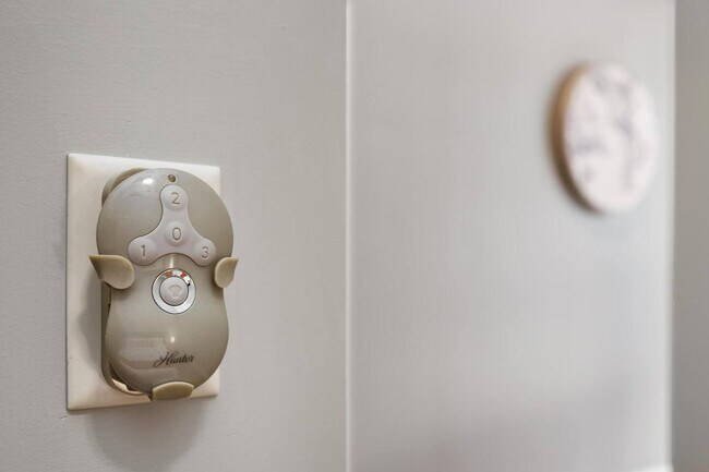 Building Photo - 1220 SW Washington St