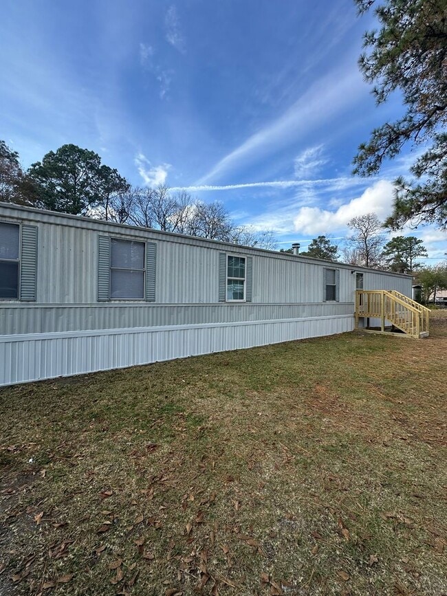 Building Photo - 359 Half Moon Rd