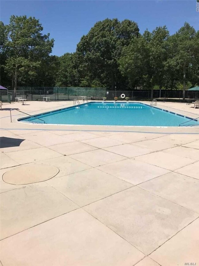 Building Photo - 287 Sagamore Hills Dr