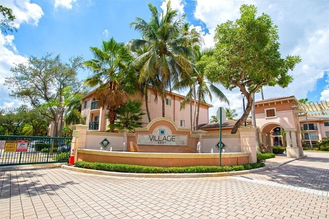 Building Photo - 2009 SE 10th Ave