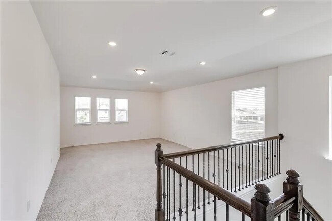 Building Photo - 716 Priscilla Ct