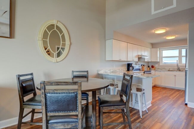 Building Photo - UNBELIEVEABLE VIEWS - Ocean Front OFF SEAS...