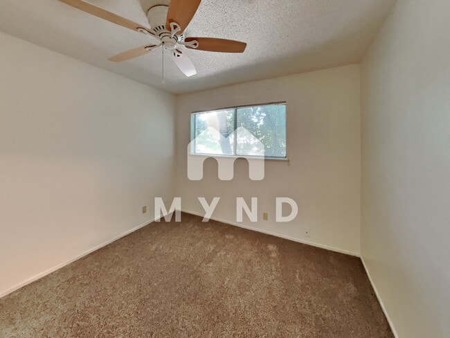 Building Photo - 2418 T St Apt 5