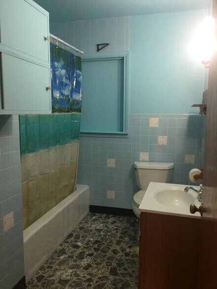 Building Photo - 230 state highway 11b