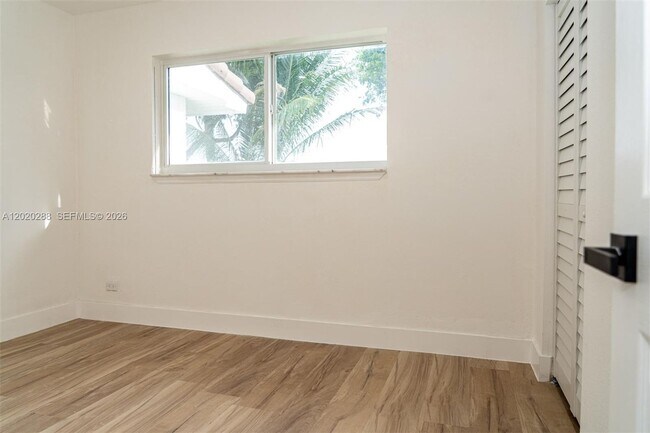 Building Photo - 220 NW 112th Terrace