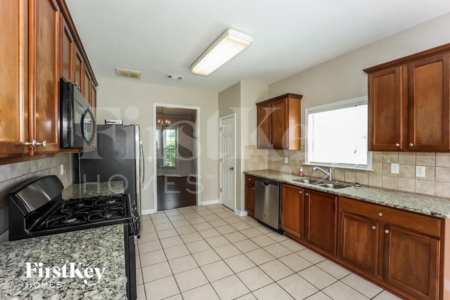 Building Photo - 7297 Basalt Dr