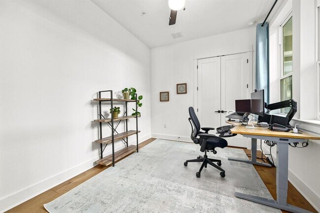 Building Photo - 4202 Taniguchi St