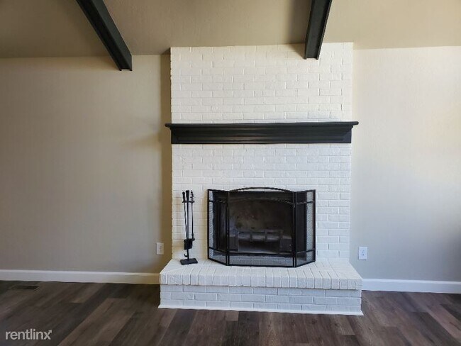 Building Photo - 5 br, 3 bath House - 596 Creekside Ct