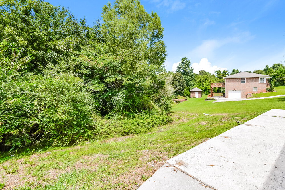 Building Photo - 960 7th Pl