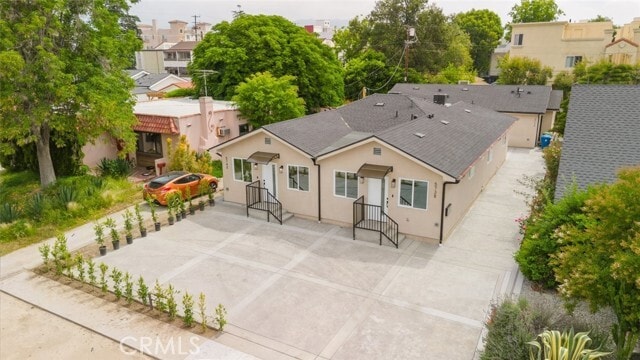 Building Photo - 5738 Beck Ave