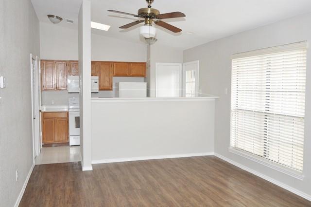 Building Photo - 2018 Cottage Oak Ln