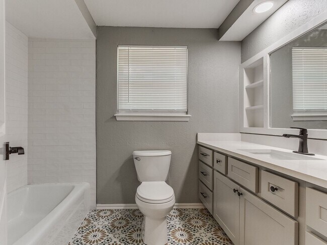 Building Photo - Stunning 4-Bedroom Home for Rent in Westwood Addition – Completely Remodeled on a Huge Lot!