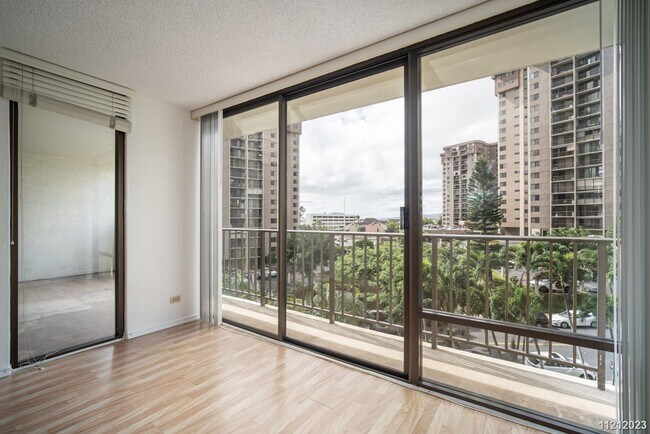 Building Photo - 1 BD/ 1 BA in Pearl One