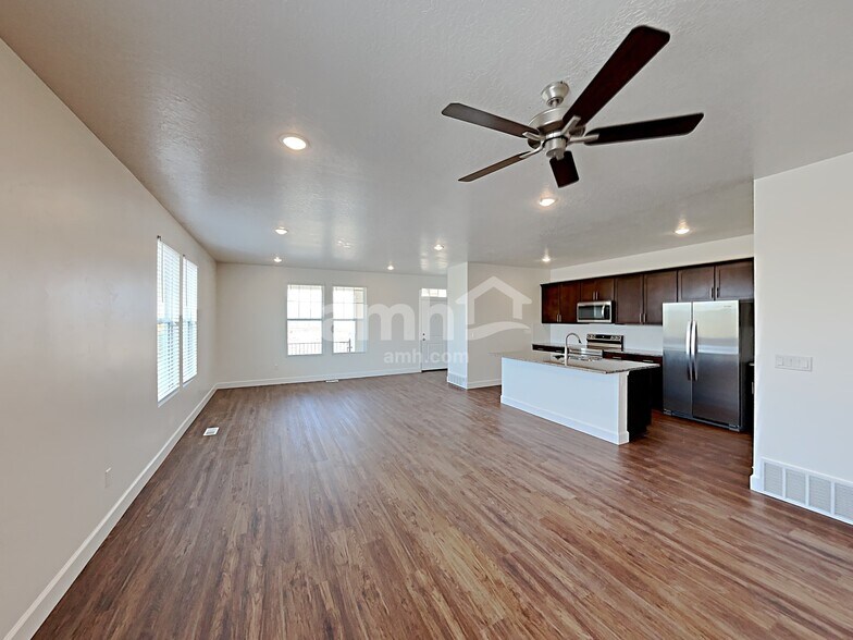 Building Photo - 6063 W Arranmore Dr