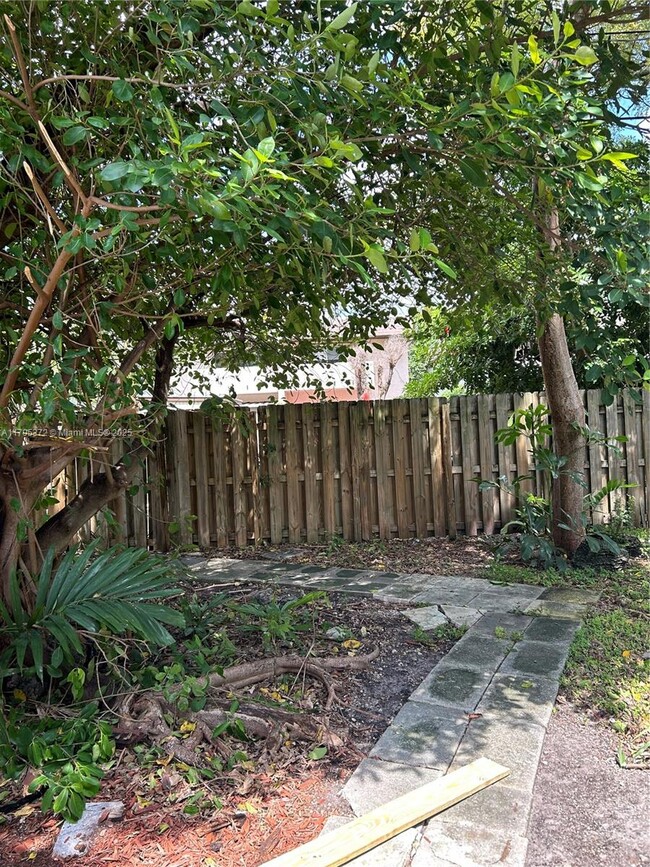 Building Photo - 2135 NE 170th St