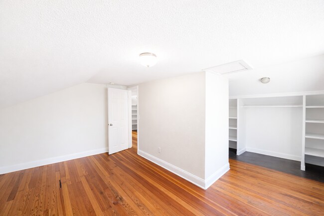 Building Photo - Downtown Asheville Rental w/ Detached Studio Apartment