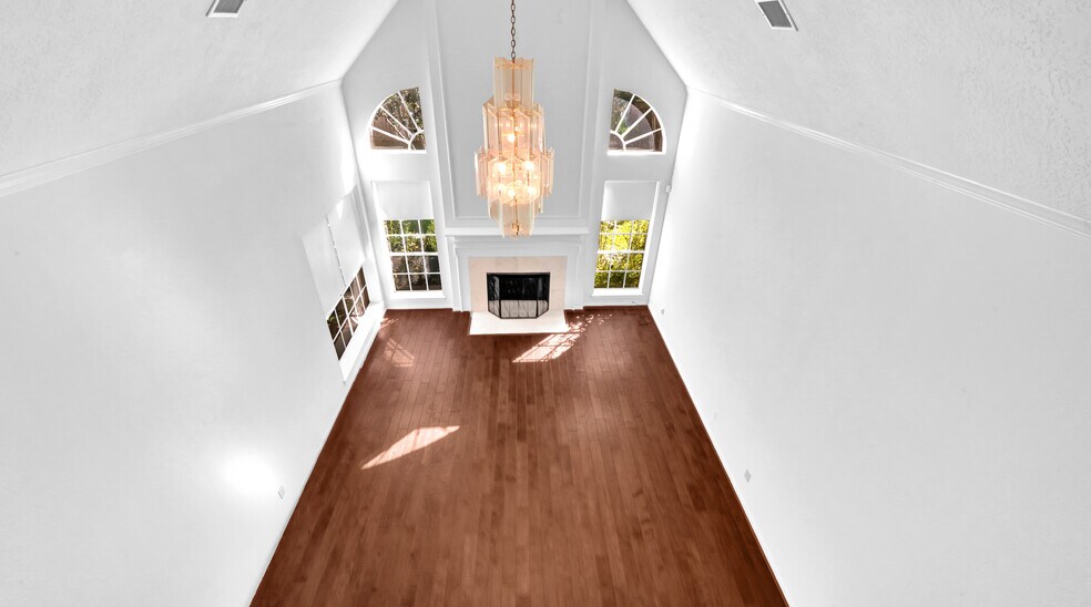 Building Photo - 4622 Grand Cayman Dr