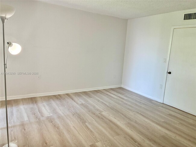 Building Photo - 8420 SW 133rd Avenue Rd