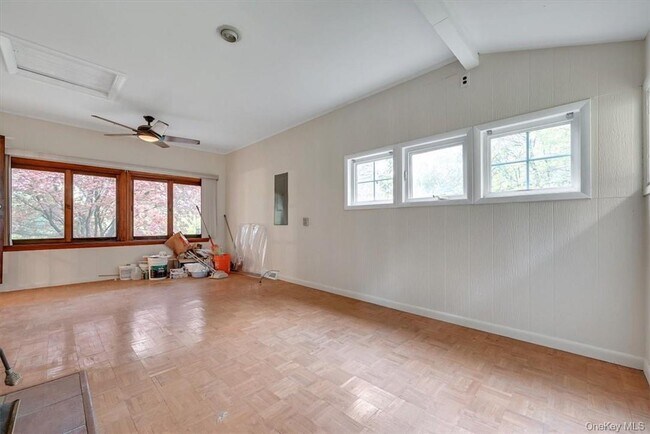 Building Photo - 564 Kirbytown Rd