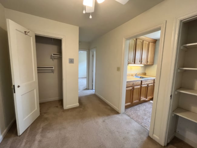 Building Photo - 1520 N Lancaster St