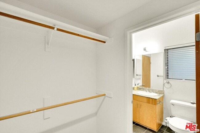 Building Photo - 11960 Iowa Ave