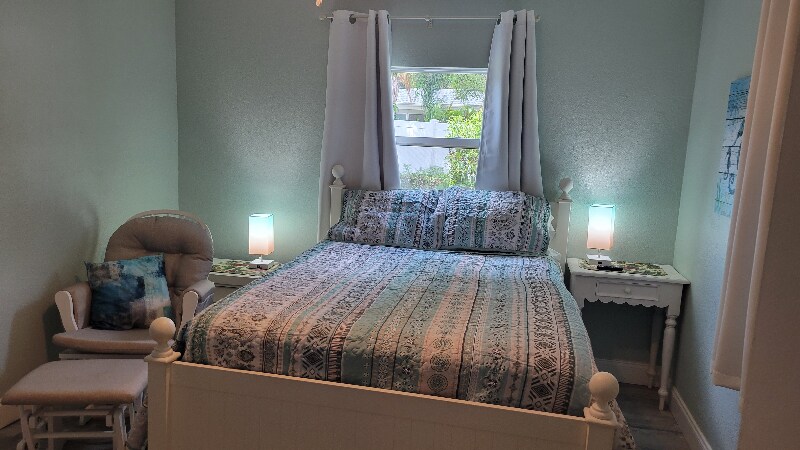 Building Photo - 11619 80th Ave