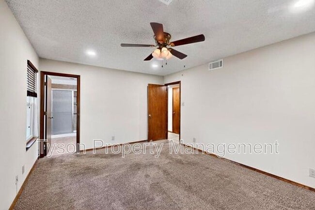 Building Photo - 509 Tassy Ct SE