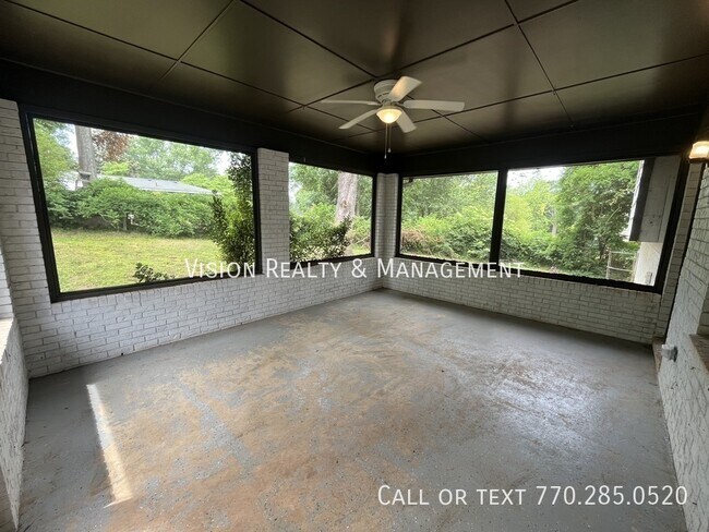 Building Photo - 153 Carroll Cir