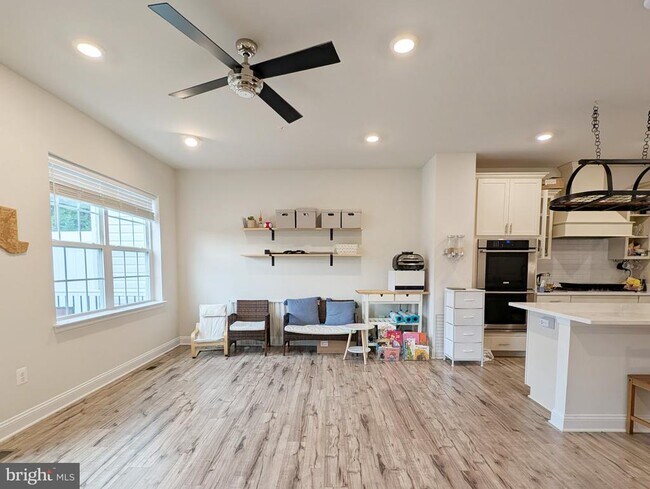 Building Photo - 8162 Trotters Chase