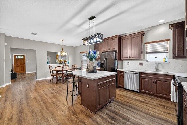 Building Photo - 21310 Sweet Grass Ln